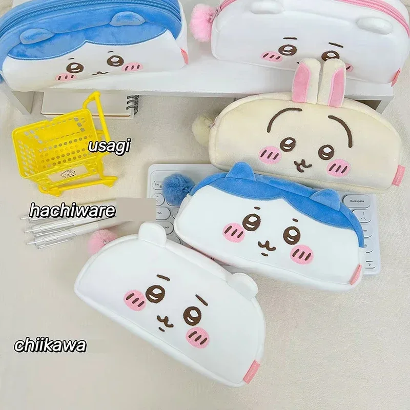 Packaging - حقيبة أقلام رصاص من القطيفة بتصميم